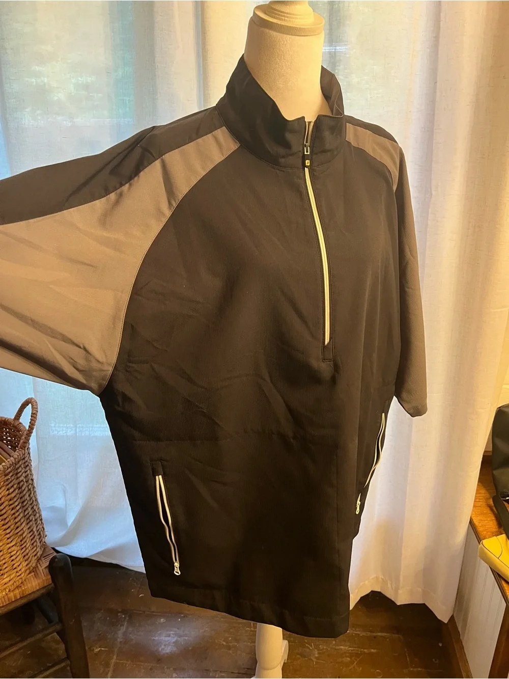 FootJoy Mens Large 1/4 Zip Short Sleeve Golf Windbreaker Jacket Black Gray L